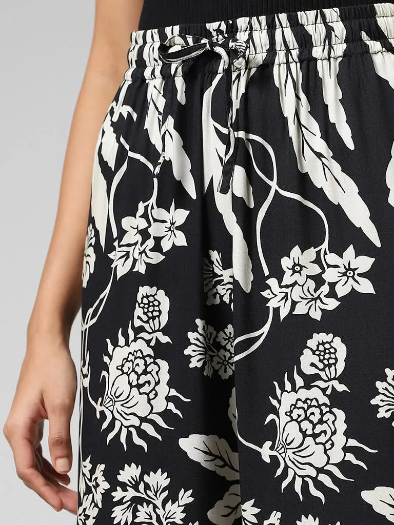 Utsa Black Floral Printed Wide-Leg Pants